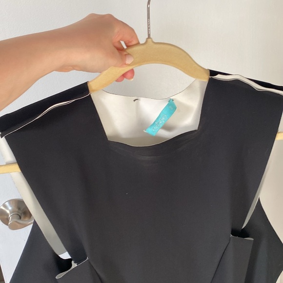 One of a kind Dress - Picture 8 of 11